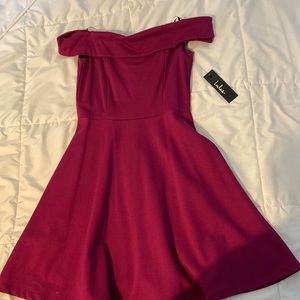 Off the Shoulder Lulu’s burgundy dress